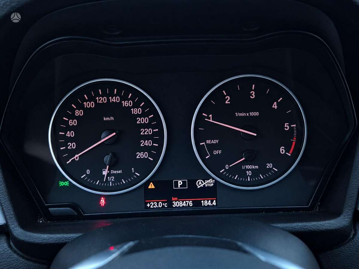 BMW X1, 2.0 l., off-road / crossover