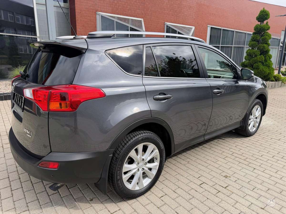 Toyota RAV4 - 5
