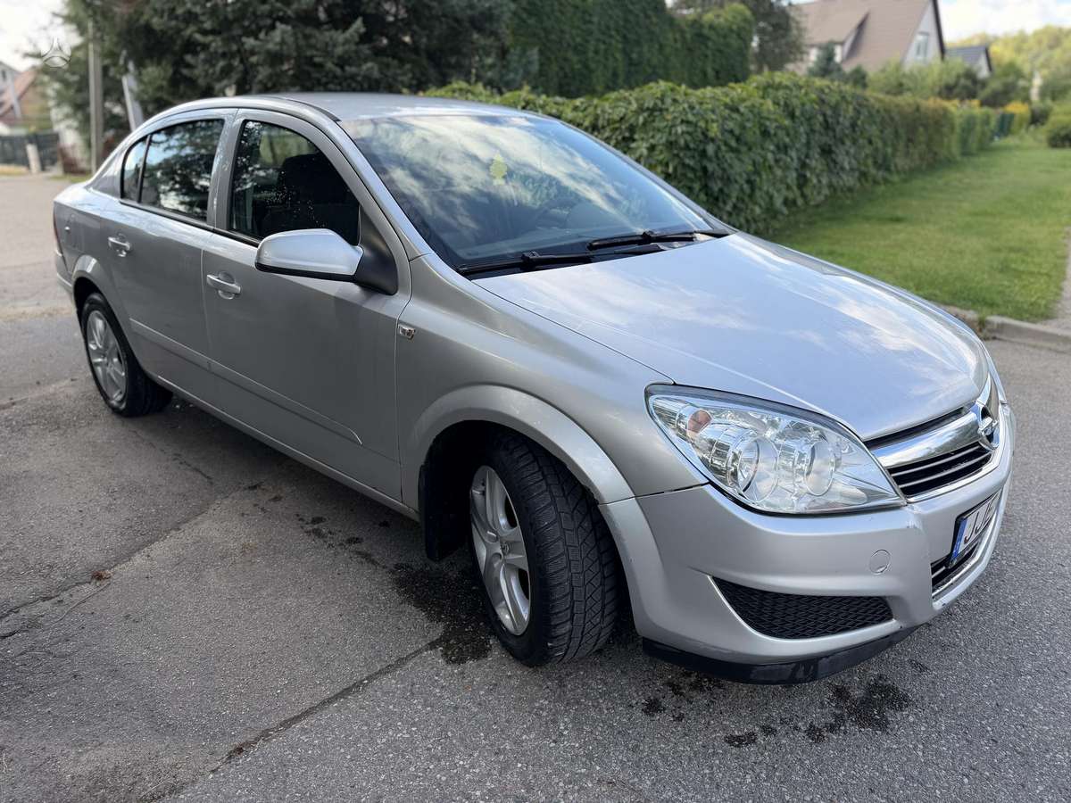 Opel Astra - 4