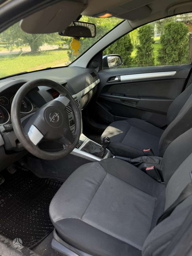 Opel Astra, 1.6 l., Седан