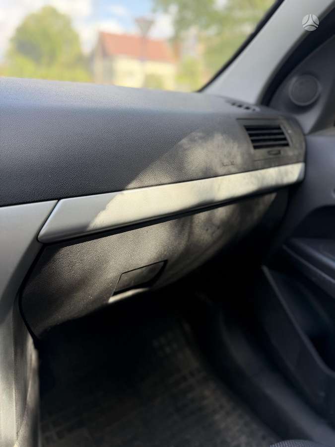 Opel Astra, 1.6 l., Седан