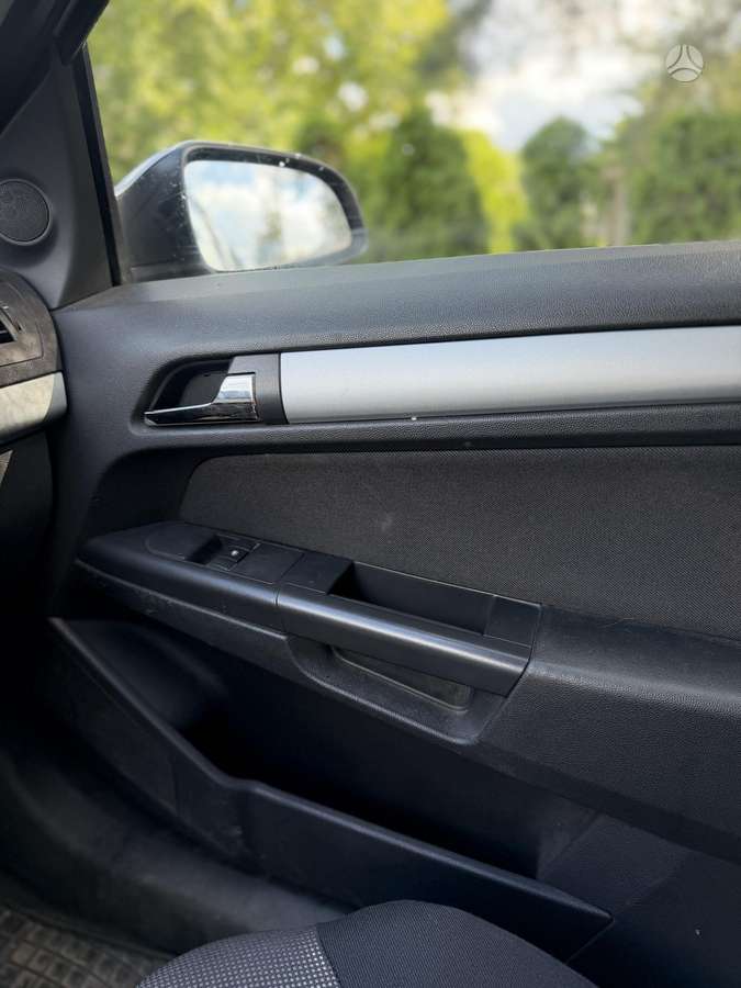 Opel Astra, 1.6 l., Седан