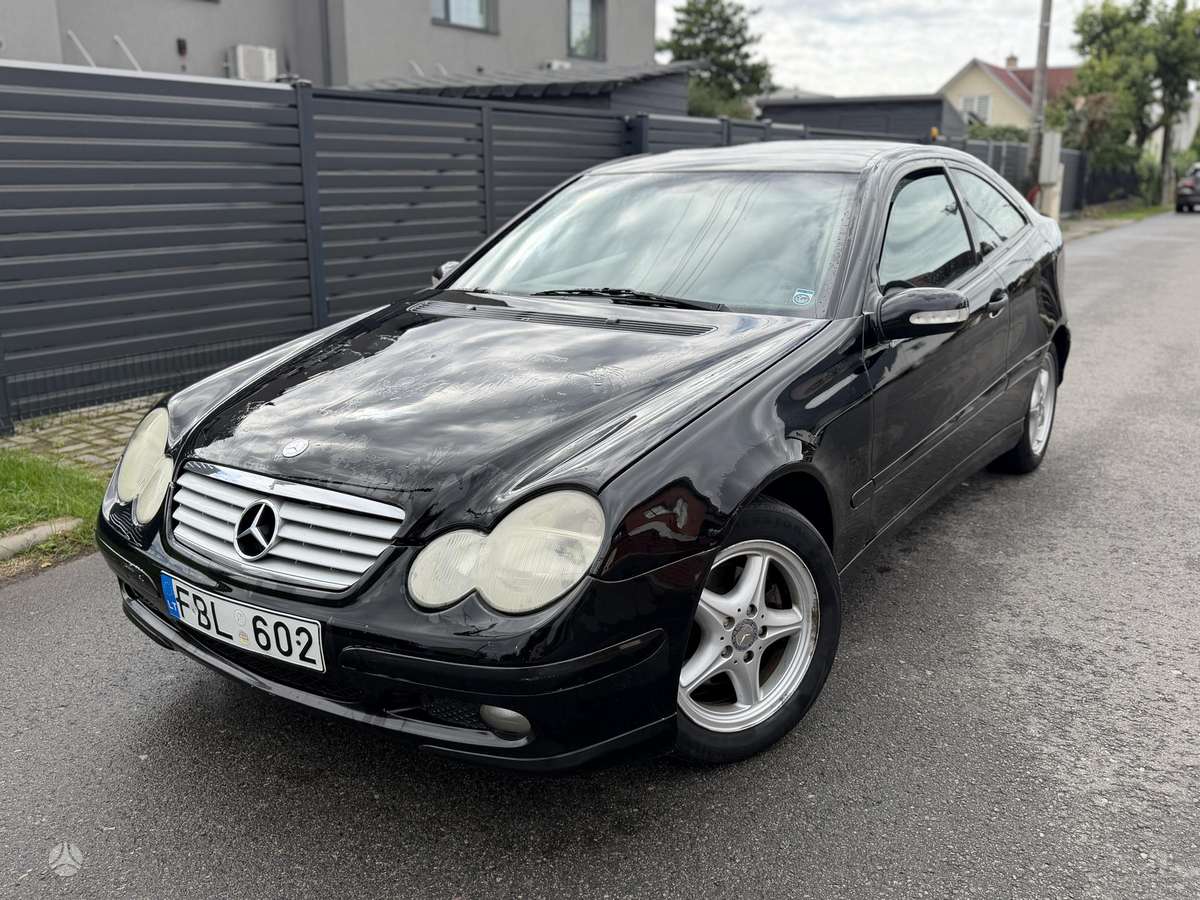 Mercedes-Benz C220 - 1