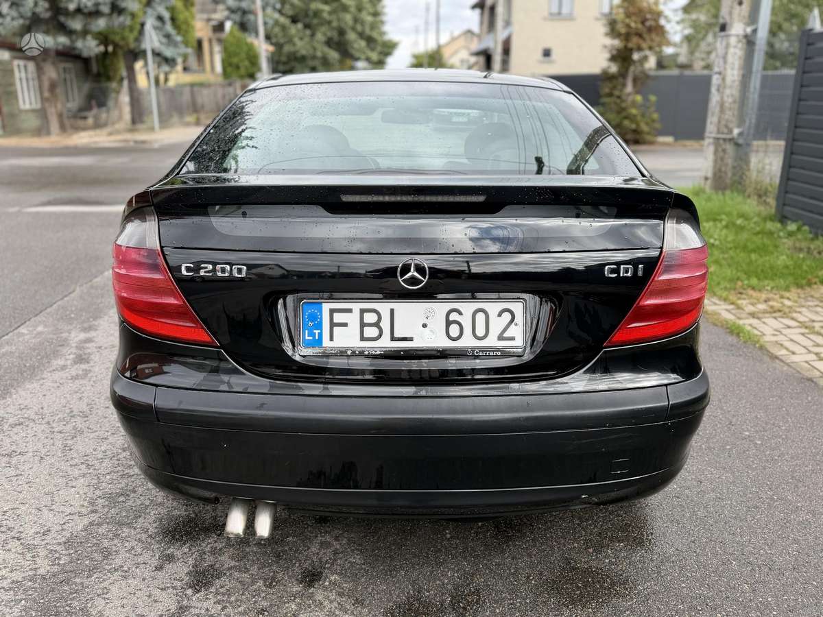 Mercedes-Benz C220 - 8