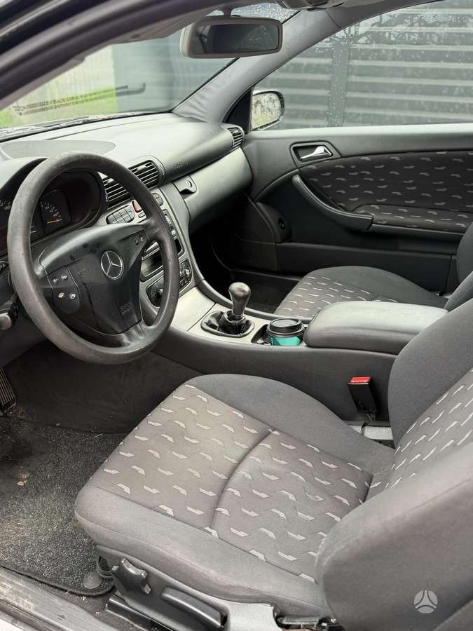 Mercedes-Benz C220 - 11