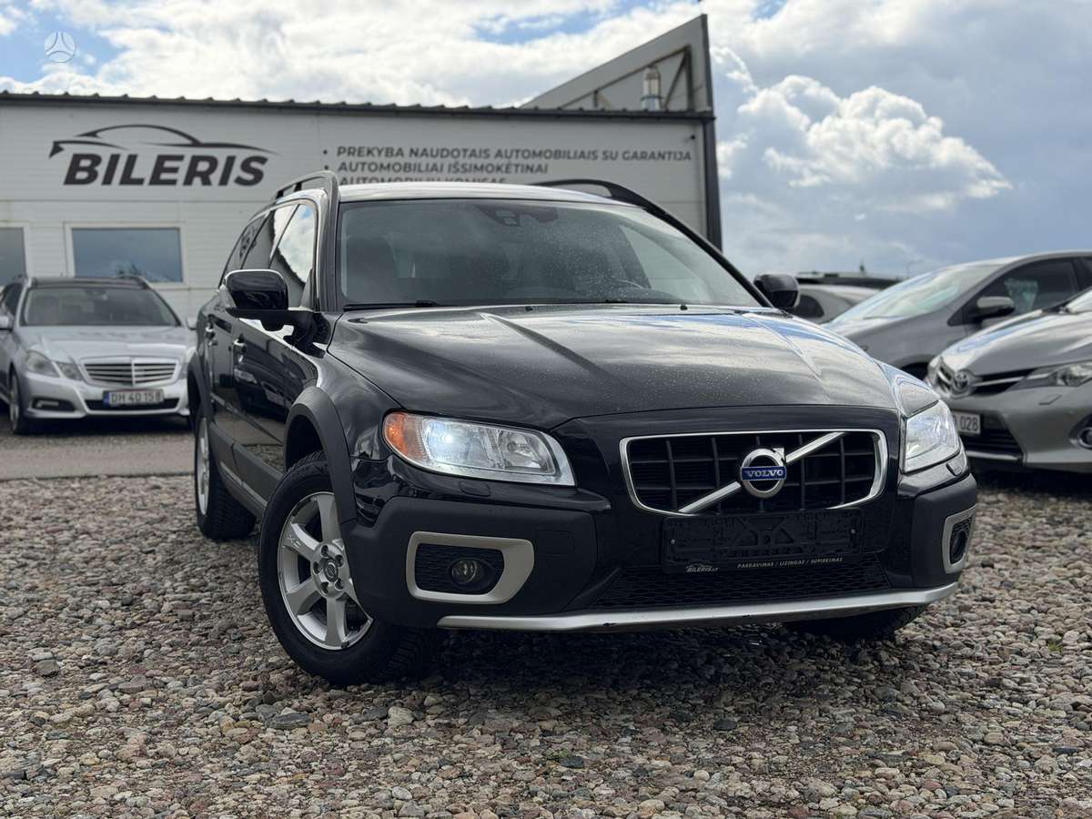 Volvo XC70 - 1