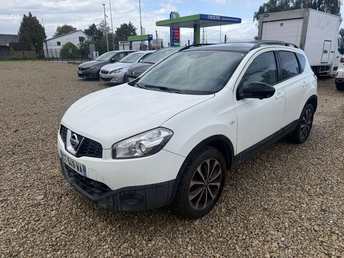 Nissan Qashqai - 1