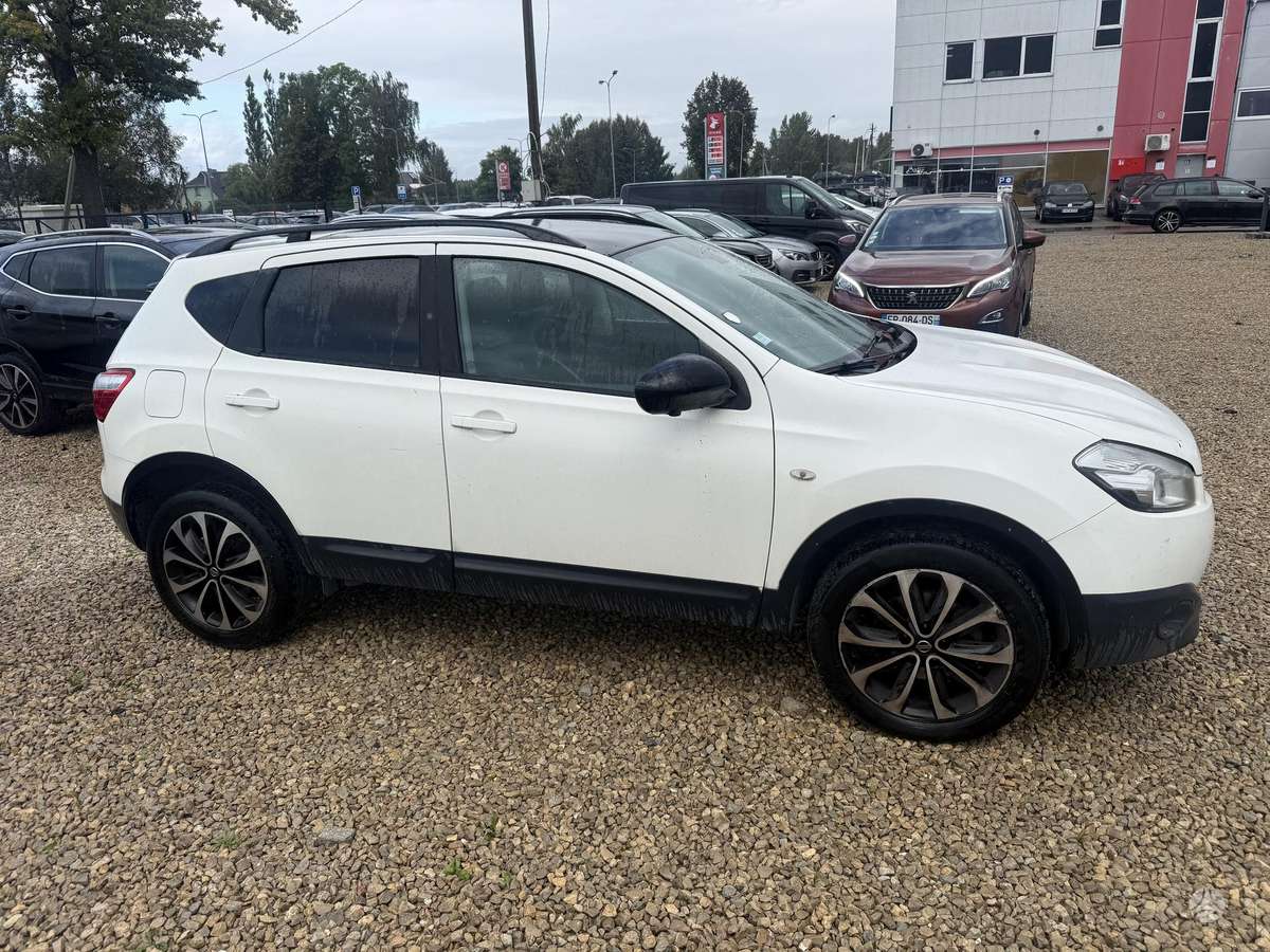 Nissan Qashqai - 4