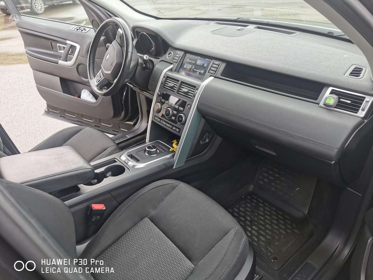 Land Rover Discovery Sport - 7