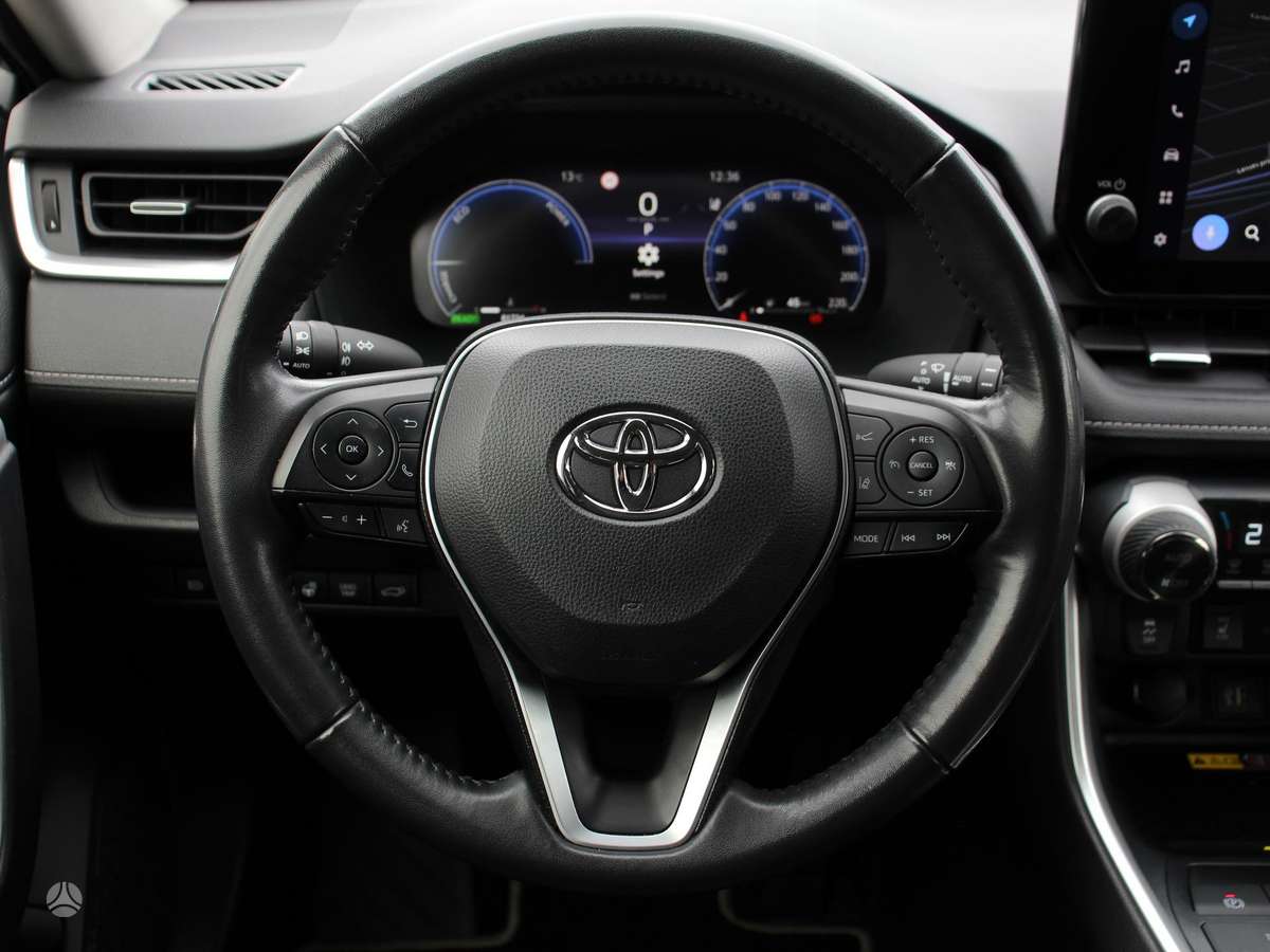 Toyota RAV4 - 6