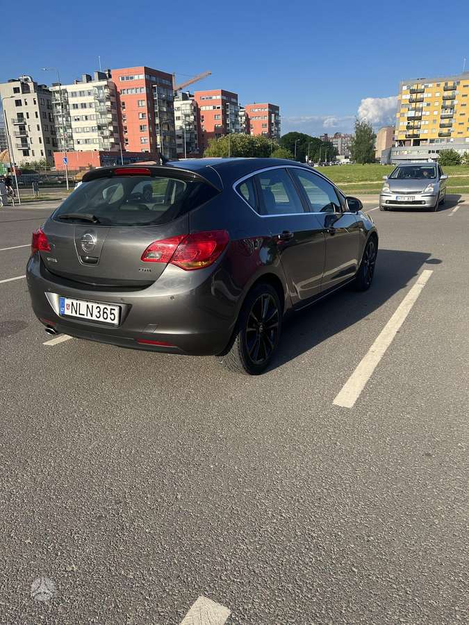 Opel Astra - 5