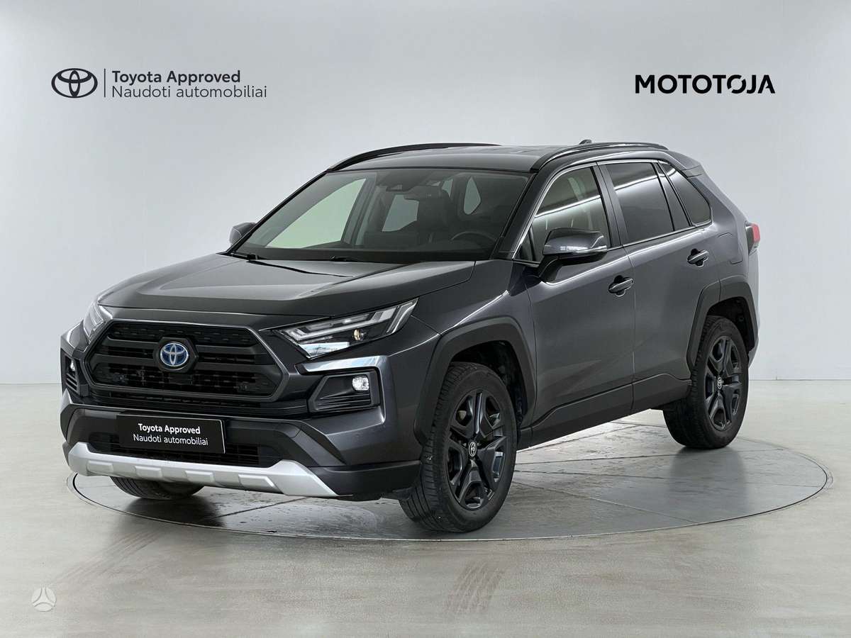 Toyota RAV4 - 1