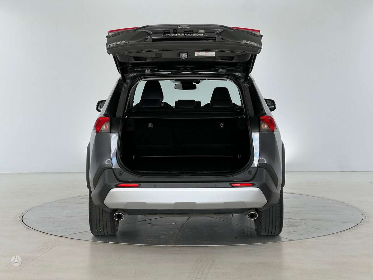 Toyota RAV4 - 10