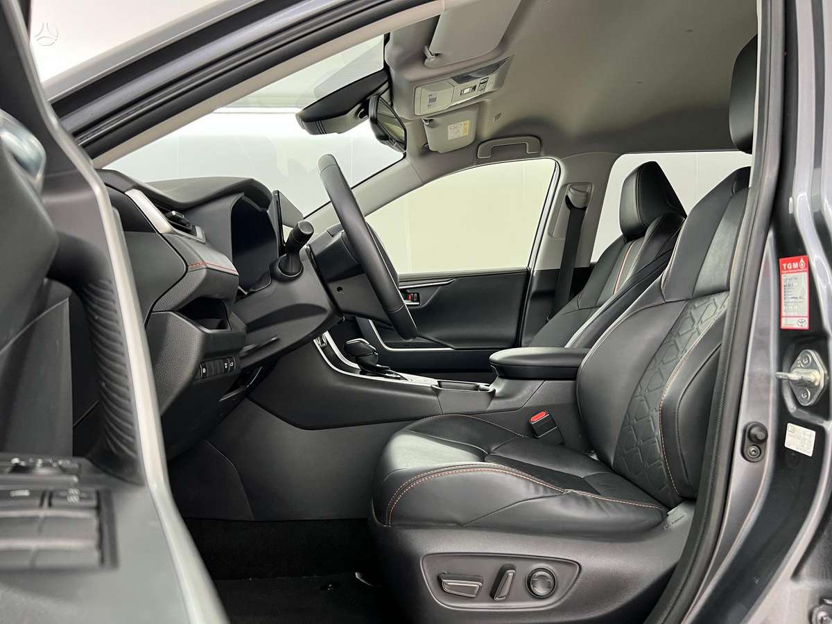 Toyota RAV4 - 11
