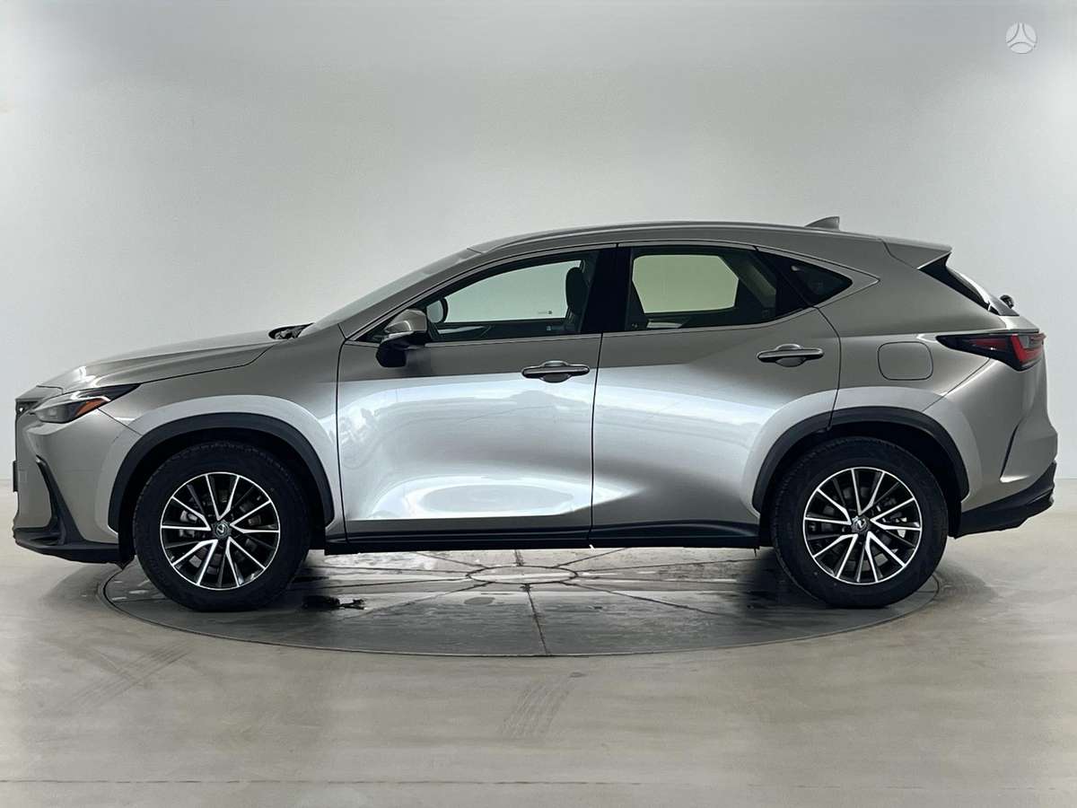 Lexus NX 350h - 3