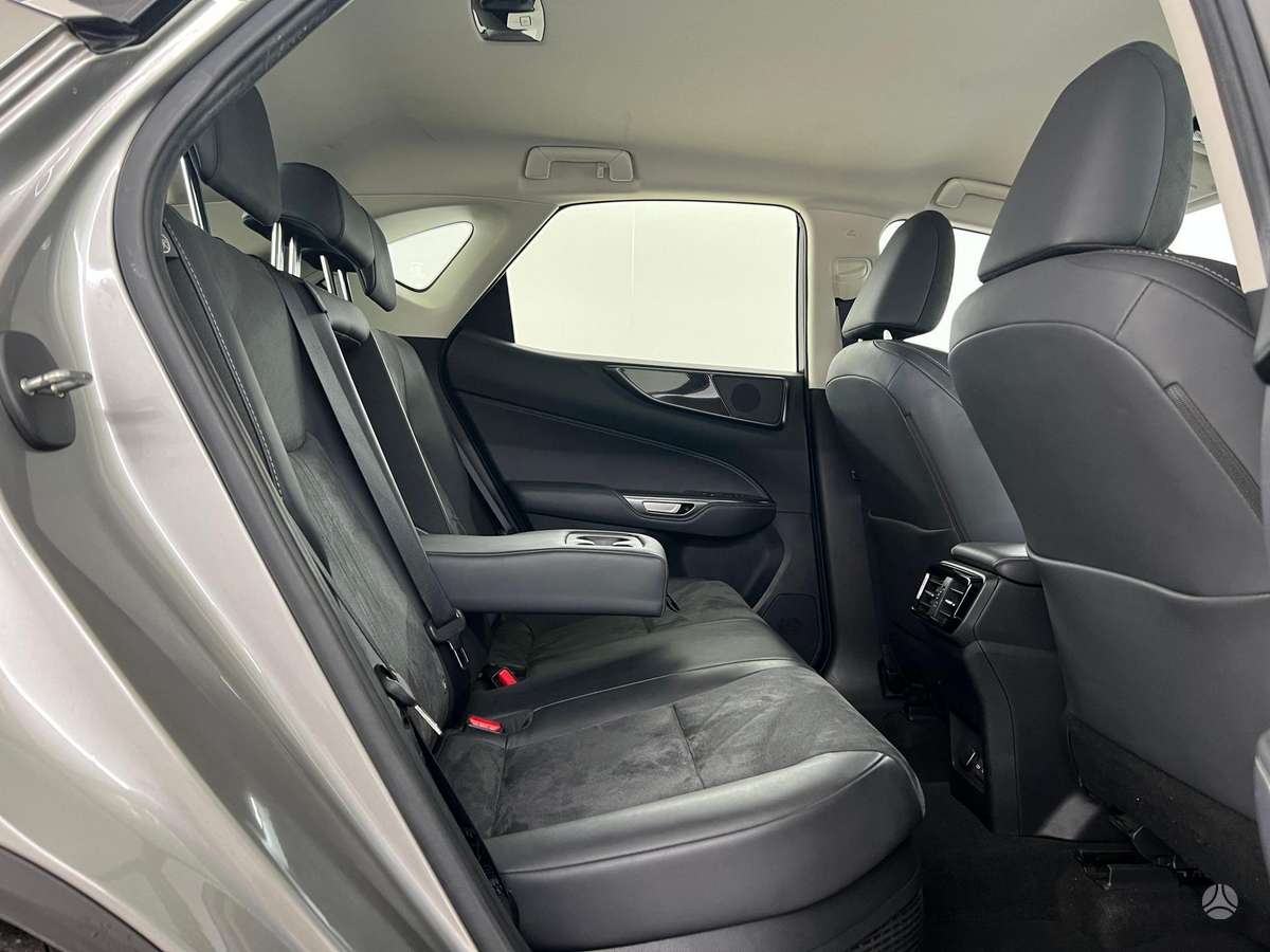 Lexus NX 350h - 7
