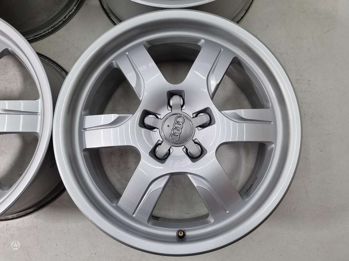 Audi A5 originalūs, lengvojo lydinio, R17