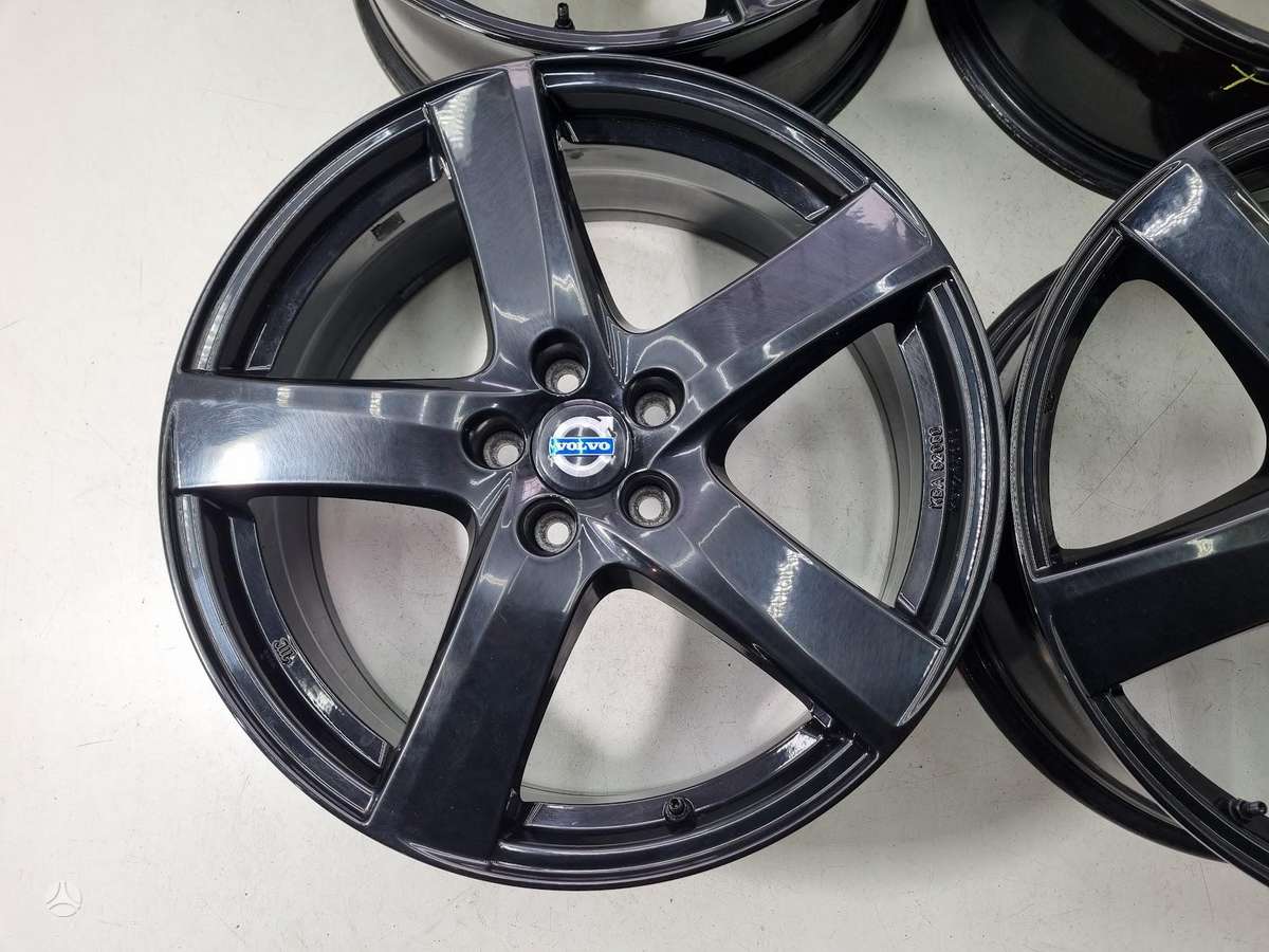 Volvo XC60, lengvojo lydinio, R19