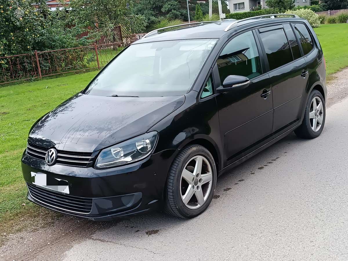 Volkswagen Touran - 5