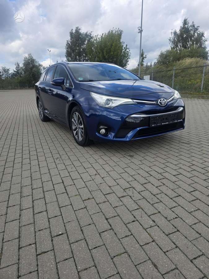 Toyota Avensis - 12