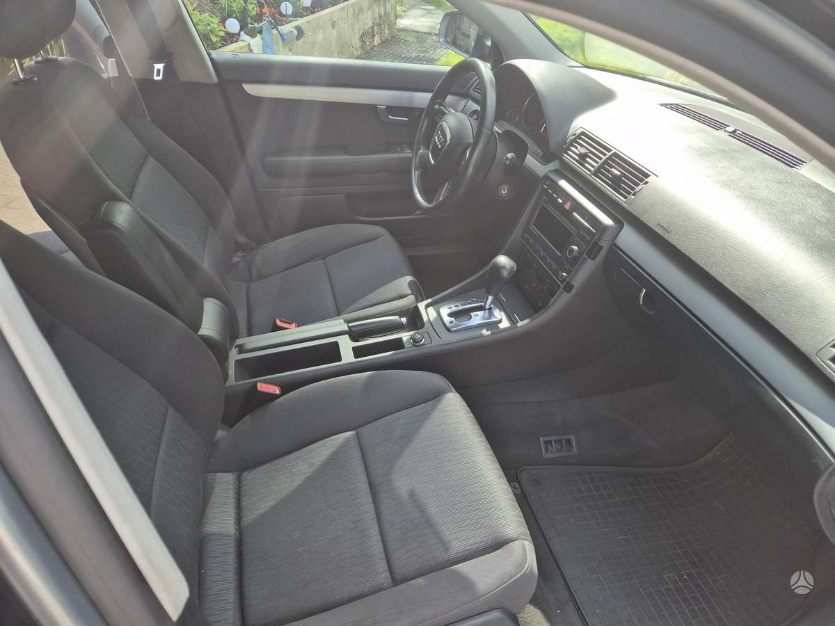 Audi A4, 2.7 l., saloon / sedan