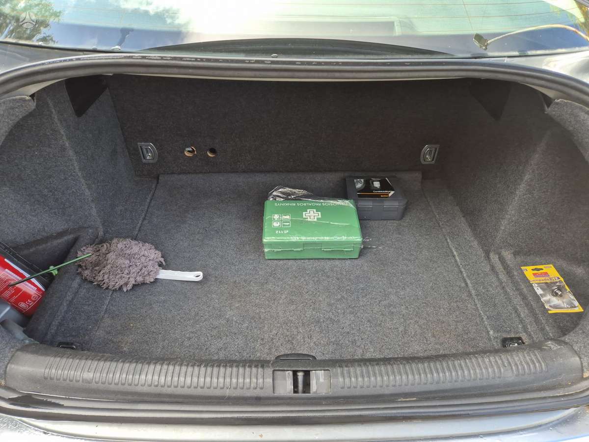 Audi A4, 2.7 l., sedanas