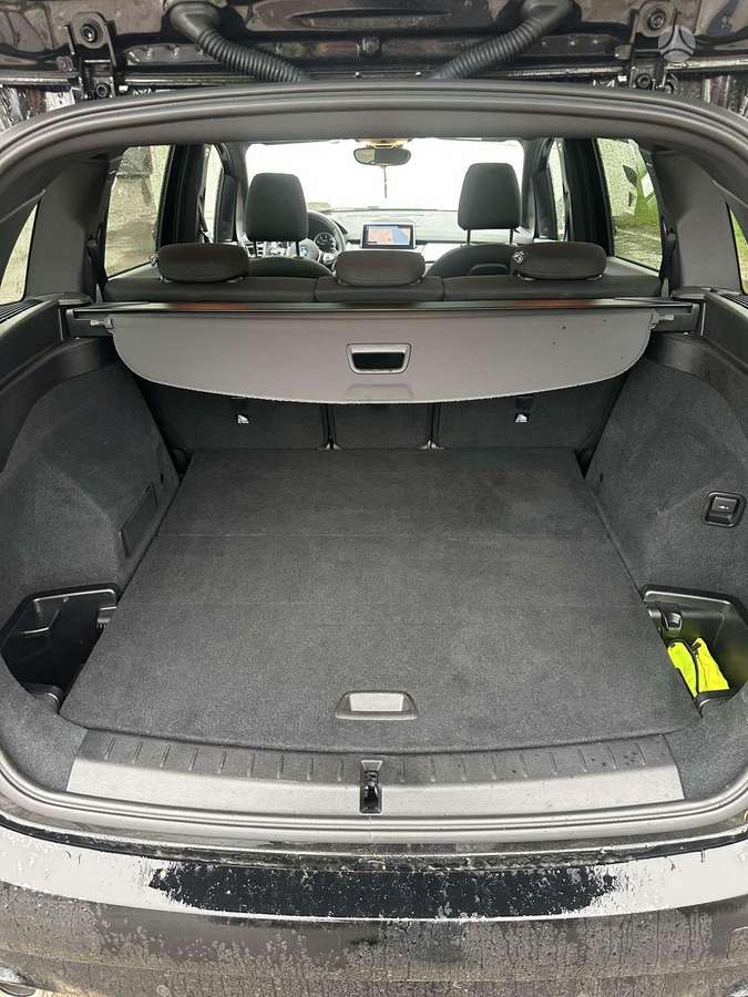 BMW 218 Gran Tourer, Минивэн
