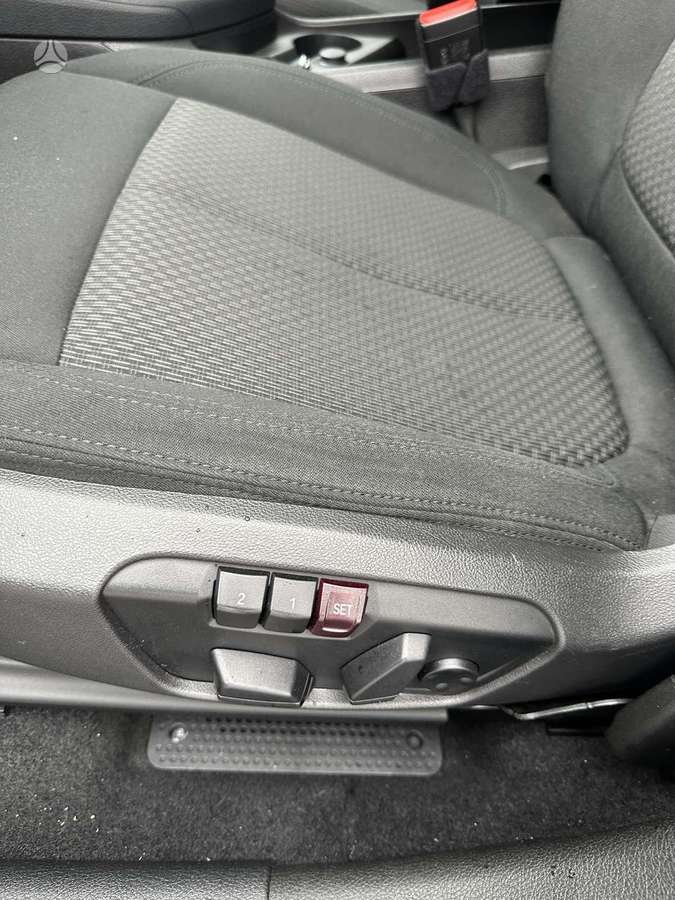 BMW 218 Gran Tourer, Минивэн