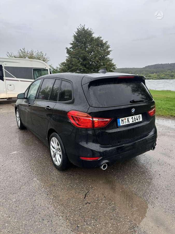 BMW 218 Gran Tourer, Минивэн