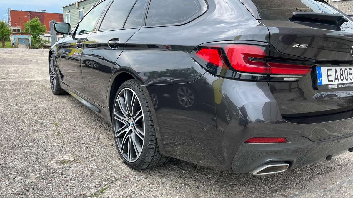 BMW 530 - 12