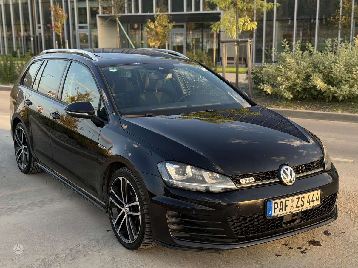 Volkswagen Golf - 3