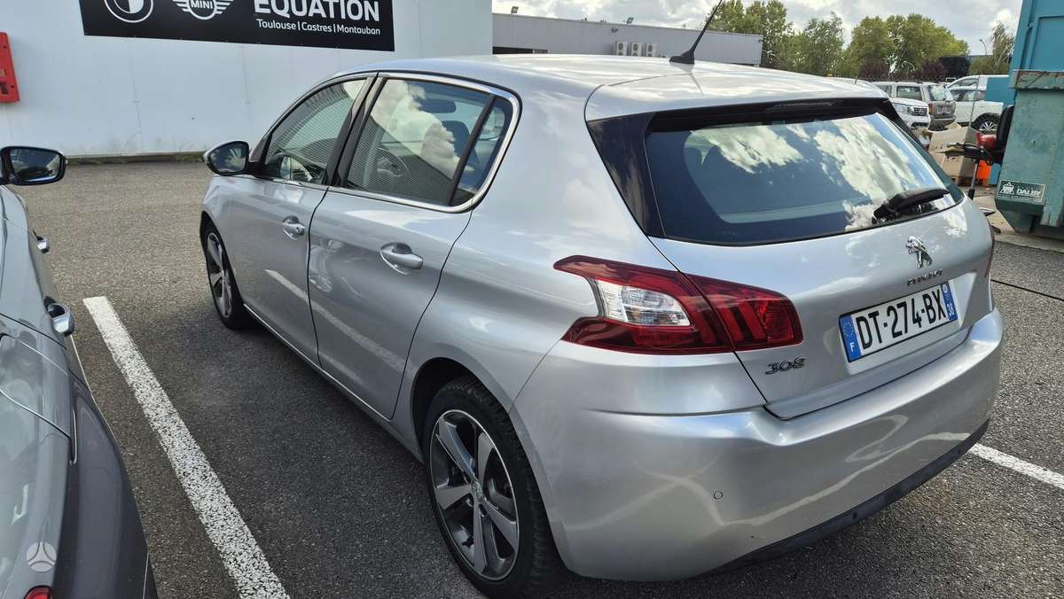 Peugeot 308, 1.2 l., hatchback