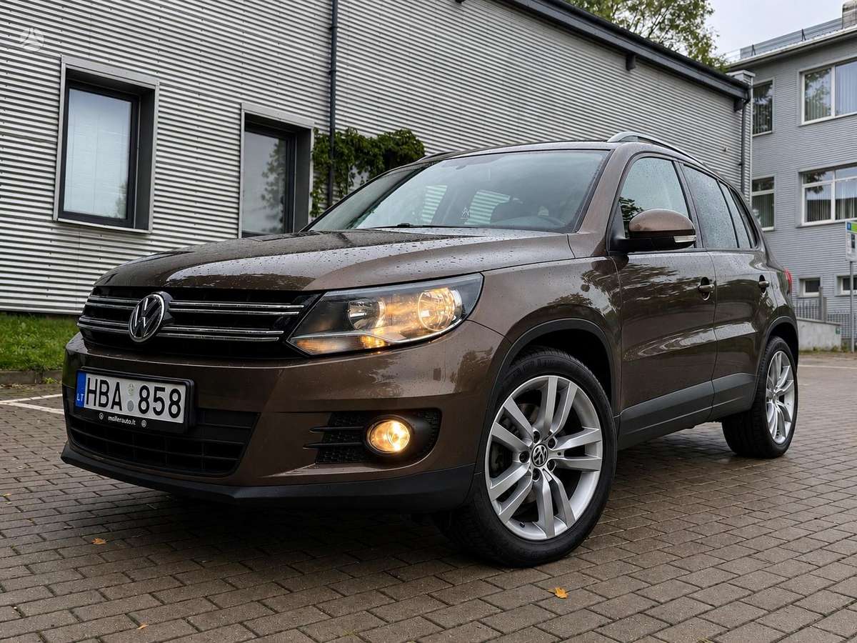 Volkswagen Tiguan - 1