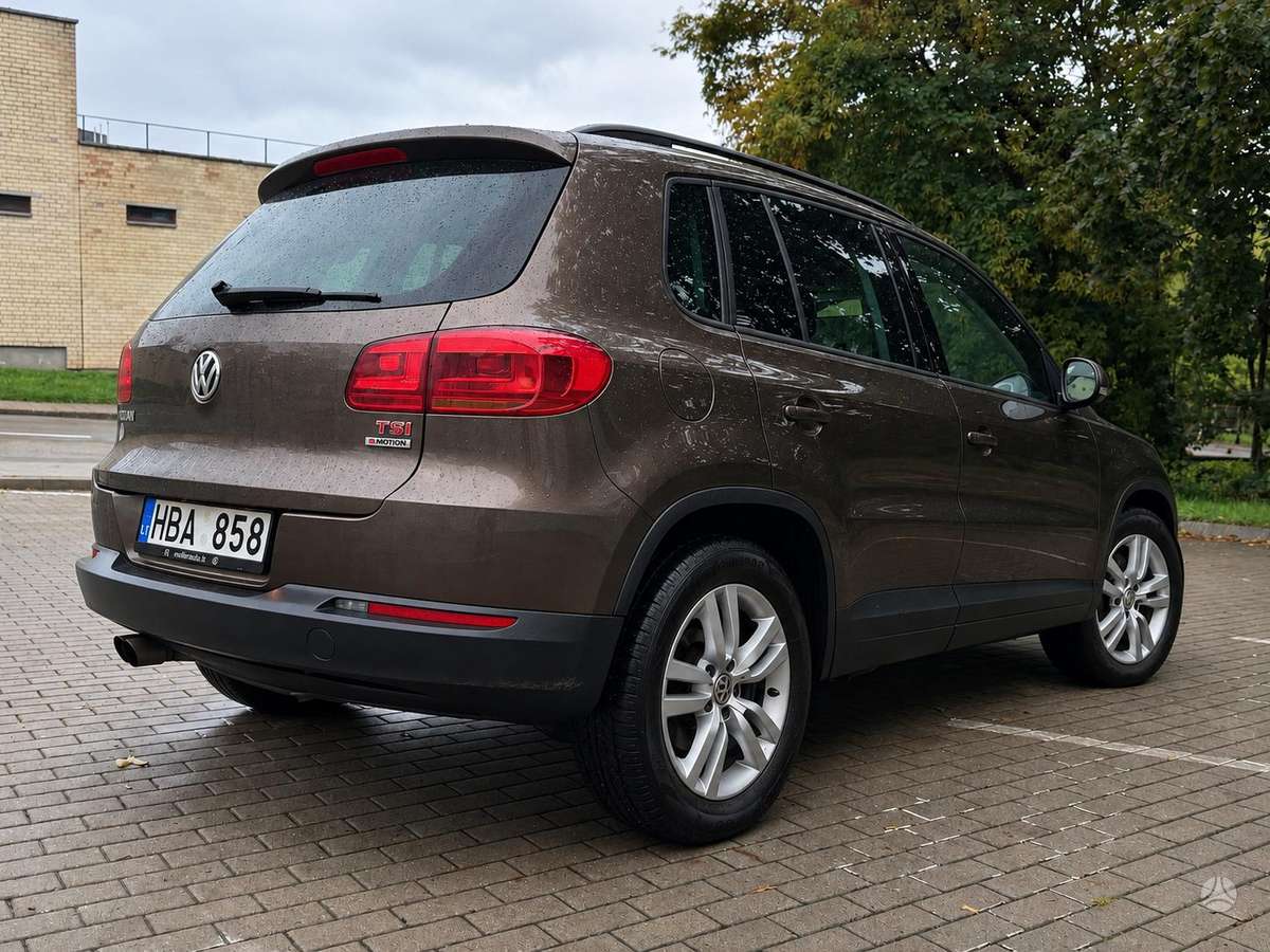 Volkswagen Tiguan - 2