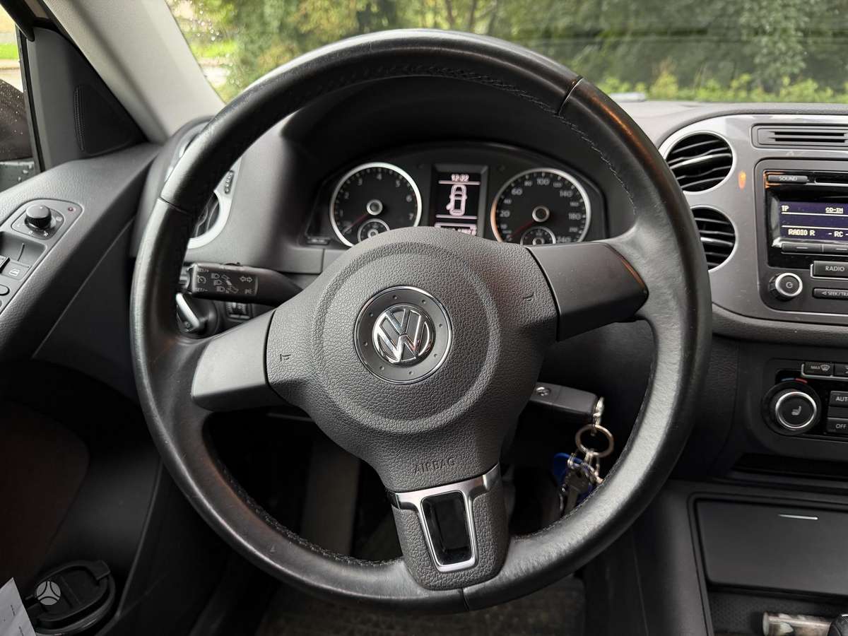 Volkswagen Tiguan - 7