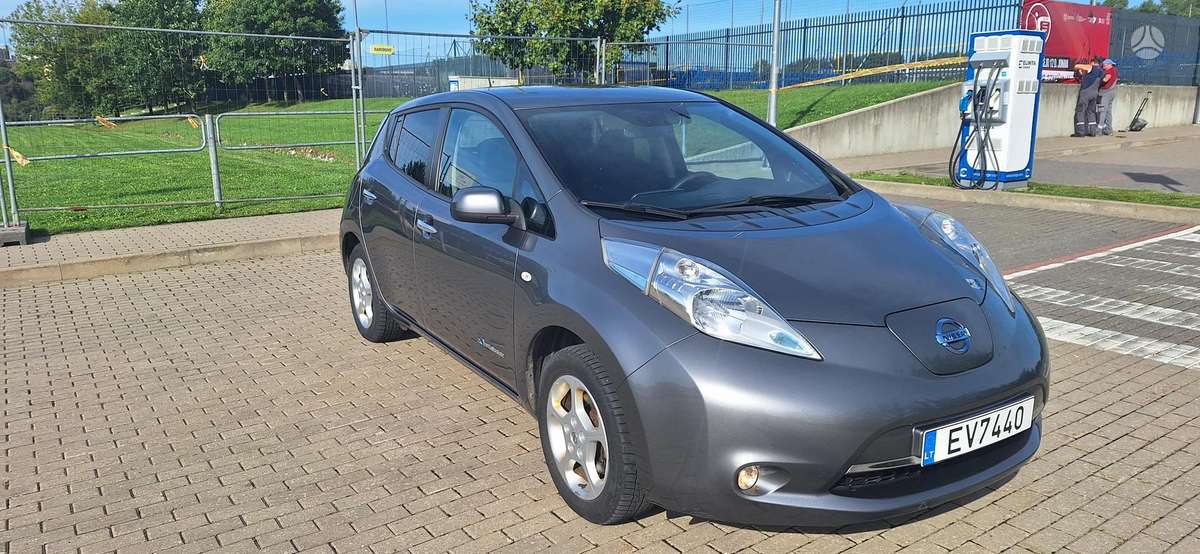 Nissan Leaf, 30 kWh, hatchback