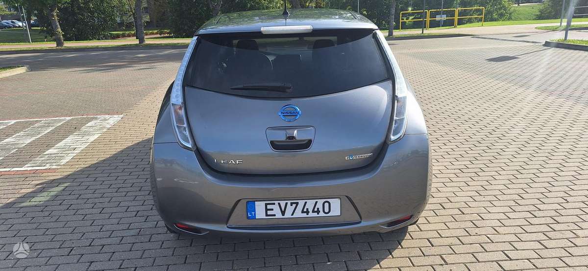 Nissan Leaf, 30 kWh, hatchback