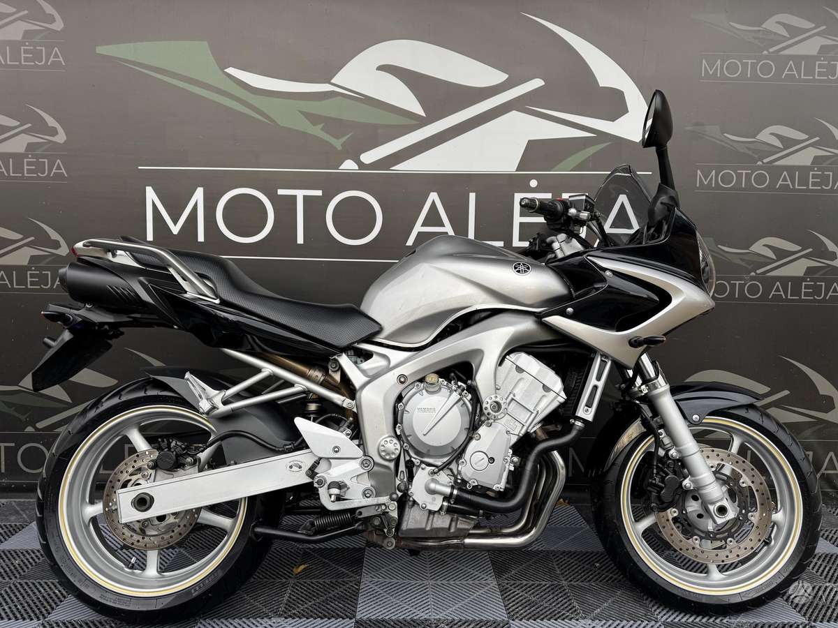 Yamaha FZ6, street / classic