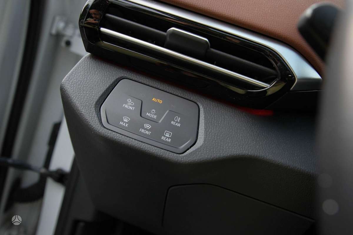 Volkswagen ID.4 - 11