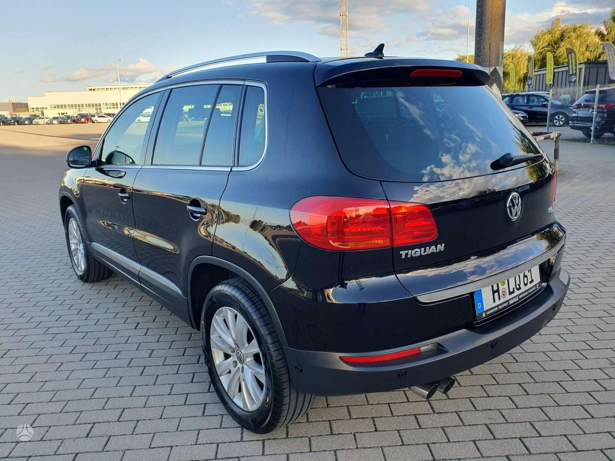Volkswagen Tiguan - 5