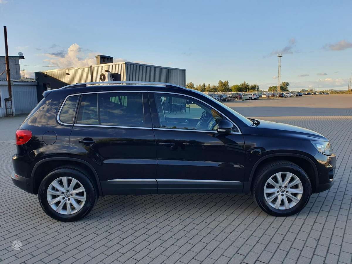 Volkswagen Tiguan - 9