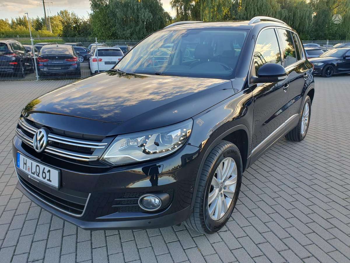 Volkswagen Tiguan - 11