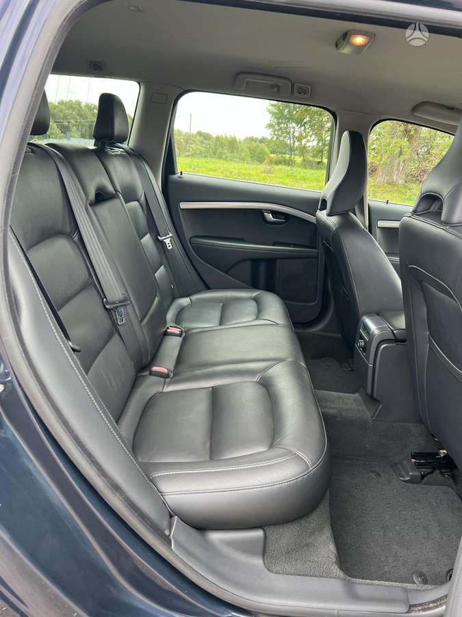 Volvo V70, 2.0 l., Универсал