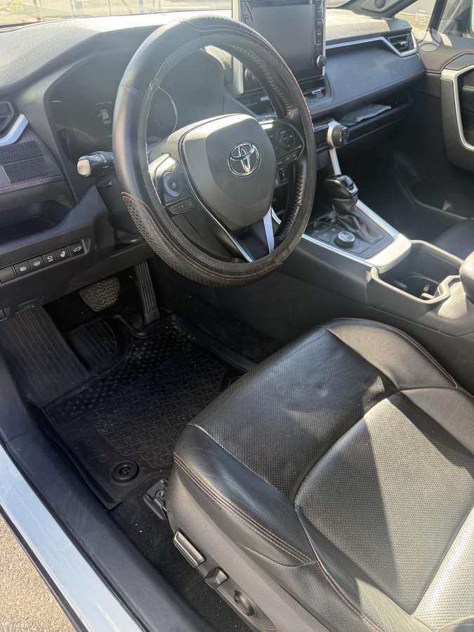 Toyota RAV4 - 5
