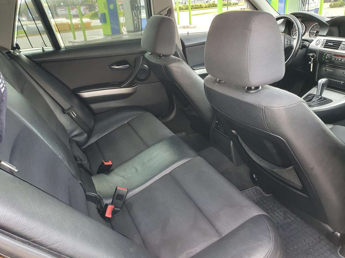 BMW 320, 2.0 l., universalas