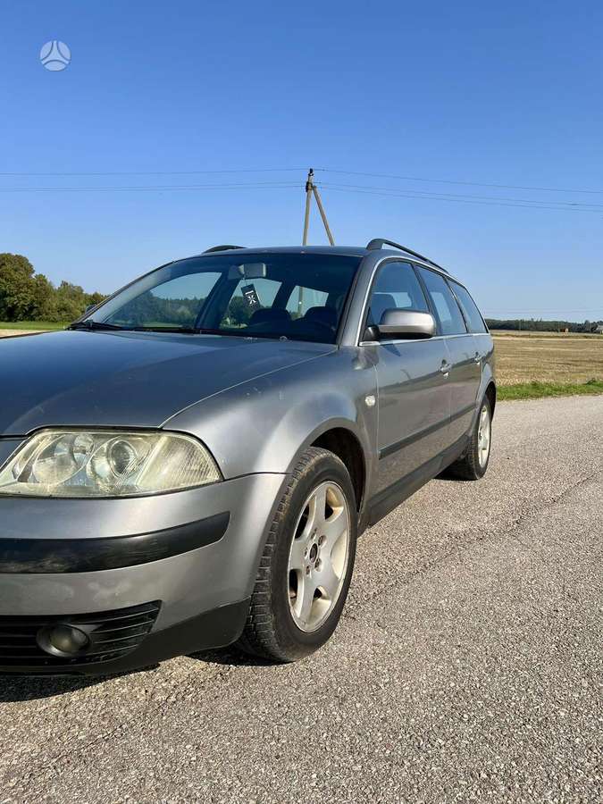 Volkswagen Passat - 11
