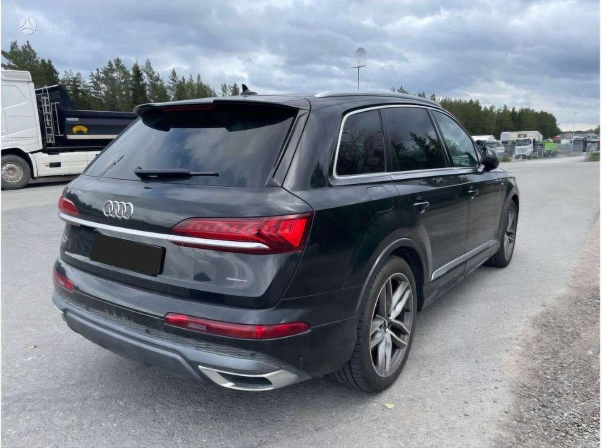 Audi Q7 - 3