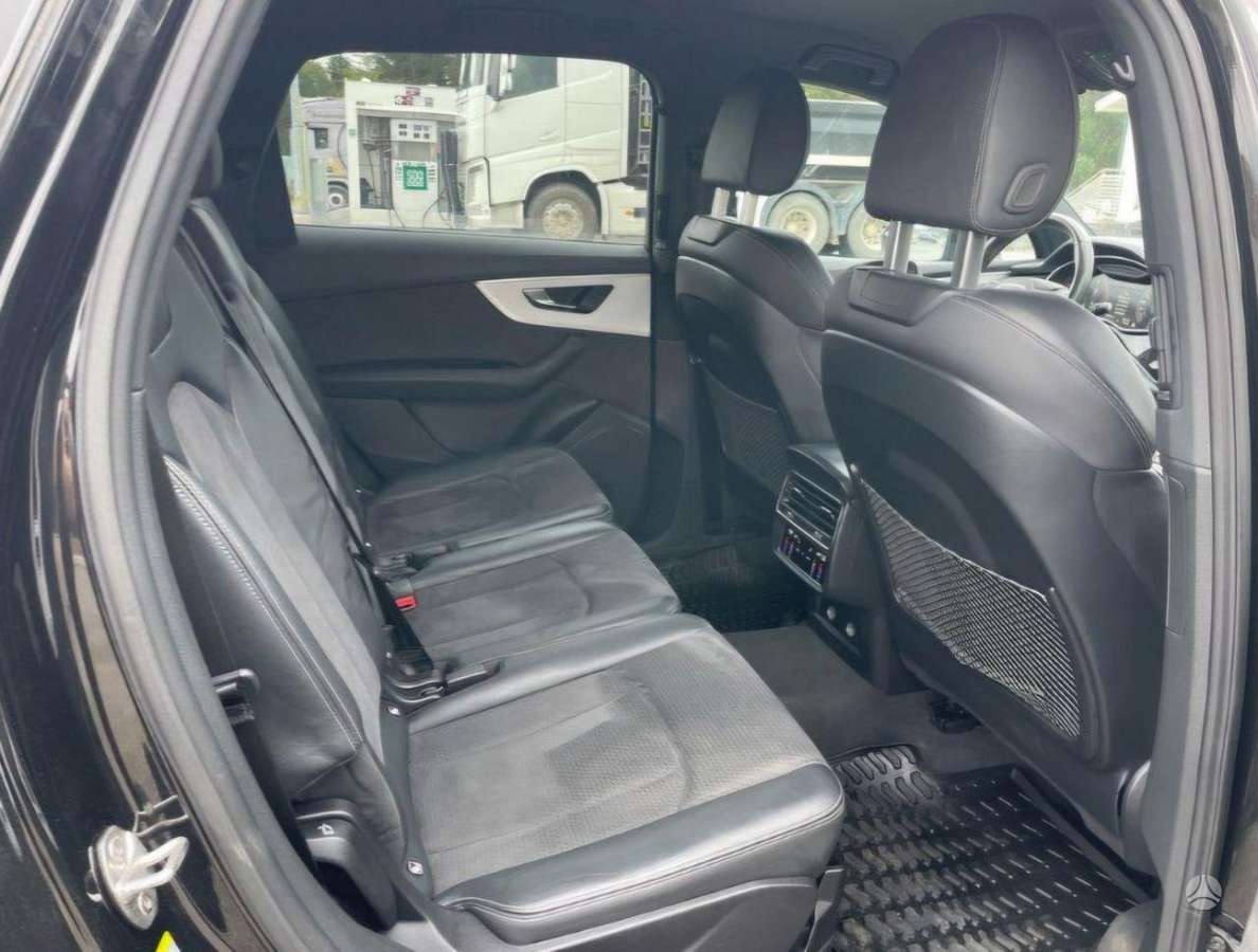 Audi Q7 - 8