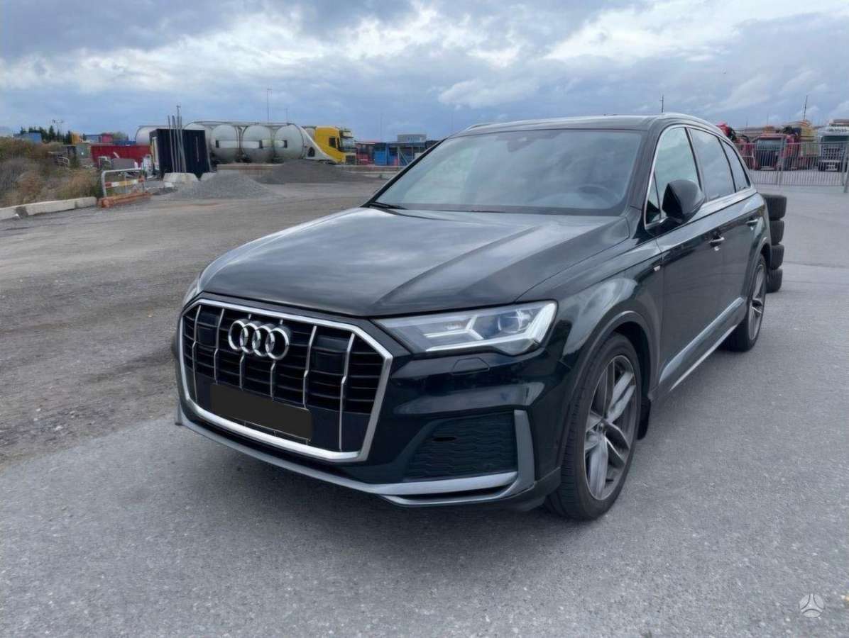 Audi Q7 - 1