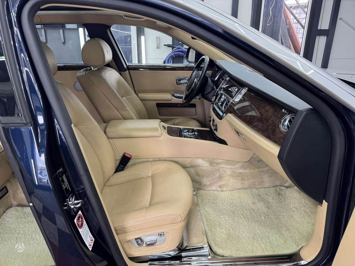 Rolls-Royce Ghost, 6.6 l., saloon / sedan